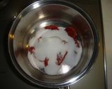 A picture of step 2 of Guimauve aux Fraises (Strawberry Marshmallows).