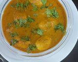 A picture of step 4 of Eggs potato curry.