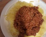 A picture of step 8 of Spaghetti made with spaghetti squash.