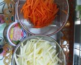 A picture of step 2 of Papaya Stir-Fry.
