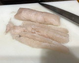 Foto del paso 3 de la receta: Crepes rellenos de picada de pescado y marisco con salsa al cava