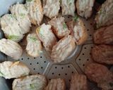 Foto langkah ke 3 dari resep Tahu Bakso Ayam.