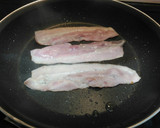 Foto del paso 5 de la receta: Empanados de Lomo de Cerdo