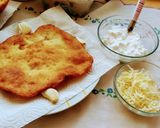 Krumplis lángos 🥔🧄🧀🧂🍻 recept fázis 6 fotója