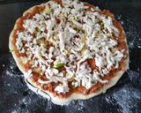 A picture of step 7 of Perfect tuna pizza.