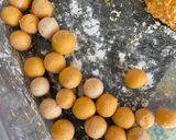 Hình bước làm 2 của món Chè xoài khoai dẻo trân châu