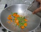 Foto langkah ke 4 dari resep 🍲 Bekel Sekolah 15 Menit. Capcay Kuah Sehat + Telur.