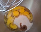 Foto del paso 1 de la receta: Bizcochuelo de vainilla (genoise)