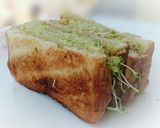 A picture of step 3 of Avocado and Macadamia Diet Brunch Sandwich / DAY 2.