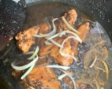 A picture of step 5 of Honey chicken cooked in soy sauce.