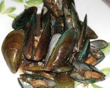 Foto langkah ke 5 dari resep Seblak Kerang Ijo.