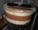 Foto langkah ke 4 dari resep Dessert Cup Oreo ala Mira.