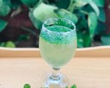 A picture of step 3 of Mint Margarita.