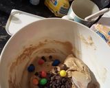 A picture of step 5 of Peanut M&M Cookies.