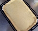 A picture of step 6 of Schwäbisch Zwiebelkuchen (Southern German Onion Tart).