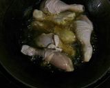 Foto langkah ke 2 dari resep Semur pedas paha ayam.