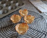 Foto del paso 6 de la receta: Tartaletas con yogur, melocotón y arándanos