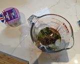 A picture of step 7 of Tarragon, mushroom & sausage frittata.