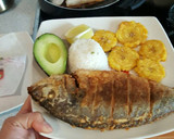 Foto del paso 6 de la receta: Dorada frita al estilo colombiano