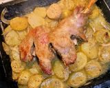 Foto del paso 7 de la receta: Paletilla de cordero al horno con patatas y cebolla