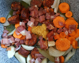 Foto del paso 1 de la receta: Lentejas con jamón, chorizo y huevo
