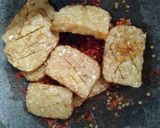 Foto langkah ke 3 dari resep Tempe penyet sambal kemangi.