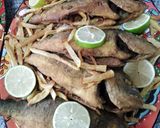 صورة لخطوة 4 من وصفة سمك الدنيس والمعكرونه المقلي 😋👌🐟
