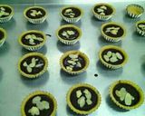 Foto langkah ke 7 dari resep Pie brownies lembut.