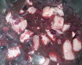 Foto del paso 6 de la receta: Pechuga de pollo con cebolla caramelizada al vino tinto