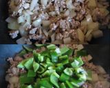 A picture of step 3 of Green Pepper and Corn Curry Stir-Fry.
