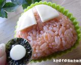A picture of step 8 of Easy Car-Shaped Rice Balls.