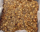 A picture of step 5 of Date/Oat Bars.
