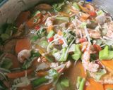 Foto langkah ke 9 dari resep Sapo Tahu Jamur Enoki Udang.