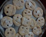A picture of step 4 of Potato smileys.