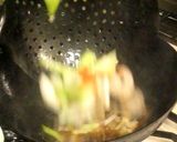 A picture of step 11 of Chinese Restaurant-style Rice Bowl.