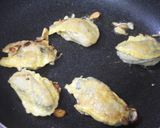 A picture of step 5 of Oyster Piccata (A Western Cheese-Flavored Dish).