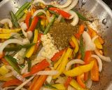 A picture of step 2 of Chicken Rasta Pasta.