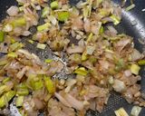 Foto del paso 1 de la receta: Risotto de setas con pollo a la provenzal