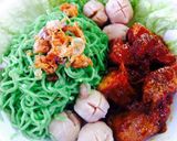 A picture of step 7 of Kanya's Roasted Pork Noodles.