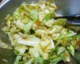 A picture of step 3 of [Farmhouse Recipe] Addictive Cabbage.