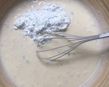 Foto del paso 4 de la receta: Tarta de yogur de stracciatella