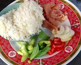 รูปขั้นตอนการทำที่ 1 ของ ข้าวผัดไก่