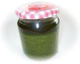 A picture of step 1 of Fresh Basil Sauce.