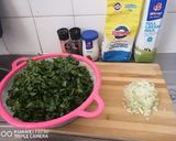 A picture of step 1 of Creamy Spinach.