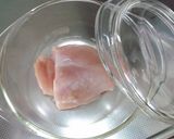 A picture of step 1 of Fresh Spring Rolls Style Salad.