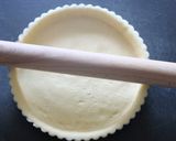 A picture of step 5 of Persimmon Tart.