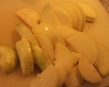 Foto del paso 4 de la receta: Fideos con pesto y churrascos encebollados