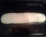 A picture of step 8 of Baked bacon and onion roly poly.