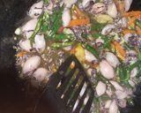 Foto langkah ke 4 dari resep Cumi-cumi Tumis Pedas.