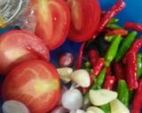 Foto langkah ke 1 dari resep Sambal terasi ayam bumbu.